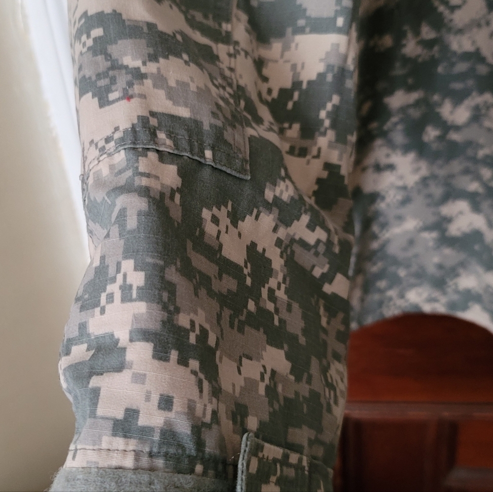 Army Jacket Camouflage-Mens Medium - Picture 9 of 11